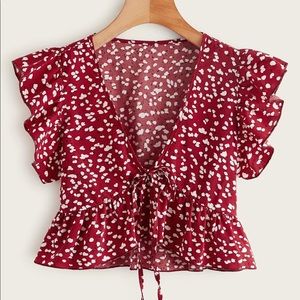 Floral tie front ruffle hem blouse